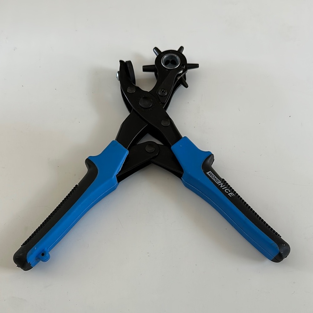 WoneNice Blue and Black Leather Punch Tool